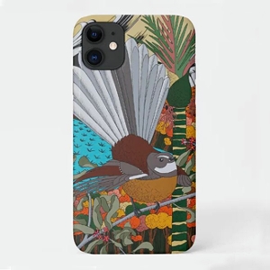 fantail bird case